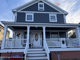featured image of 95 Fallbrook St #1stFL