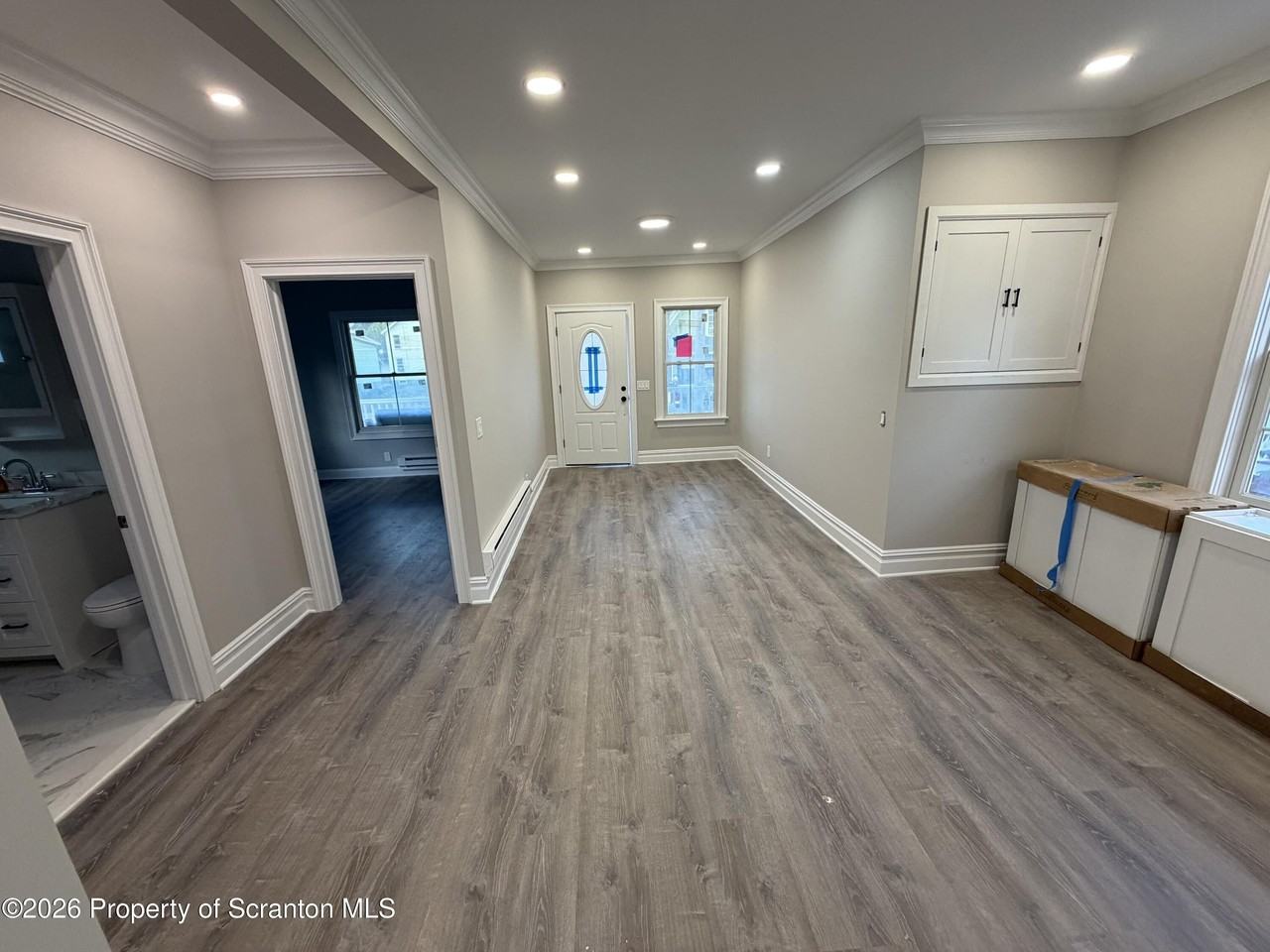 95 Fallbrook St #1stFL - Photo 6 of 23