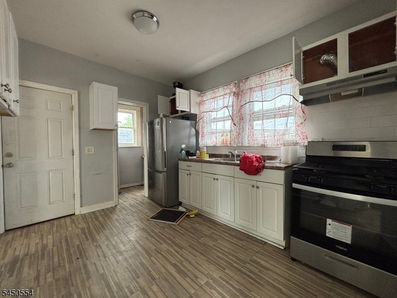 1401 Lincoln St #1 - Photo 3 of 10
