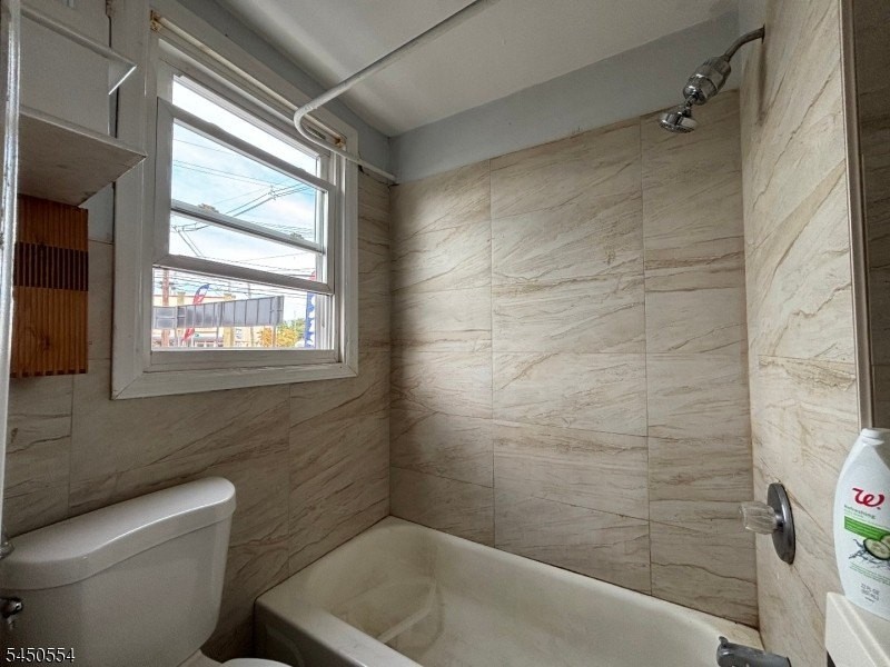 1401 Lincoln St #1 - Photo 7 of 10