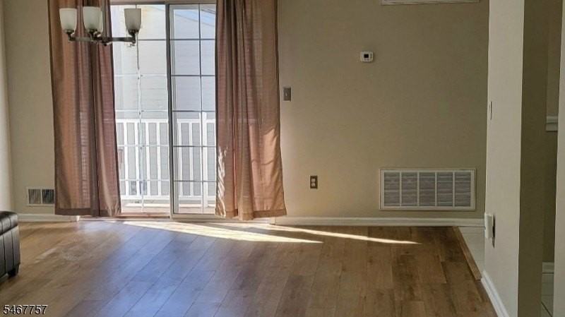 140 Potomac Dr - Photo 4 of 7