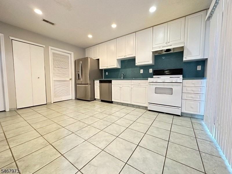 15 Brook St - Photo 4 of 15
