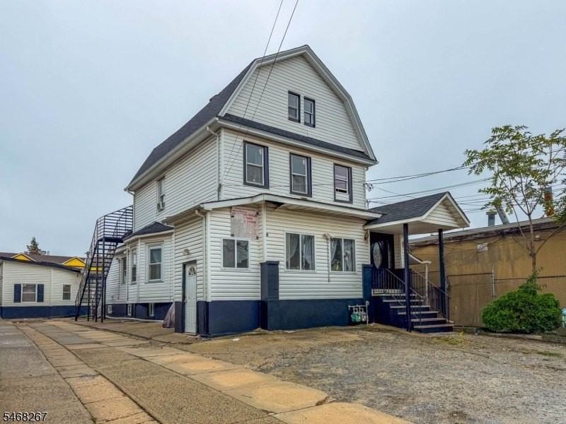 540 Jersey Ave - Photo 3 of 18