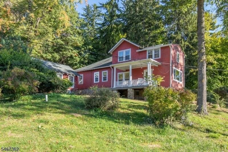 31 Jenks Hill Rd - Photo 4 of 35