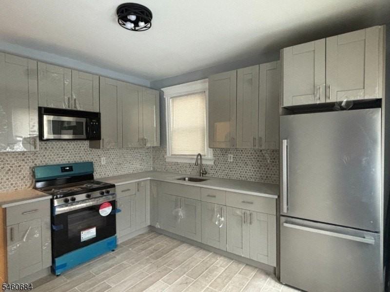 29 Linden Ave - Photo 2 of 12