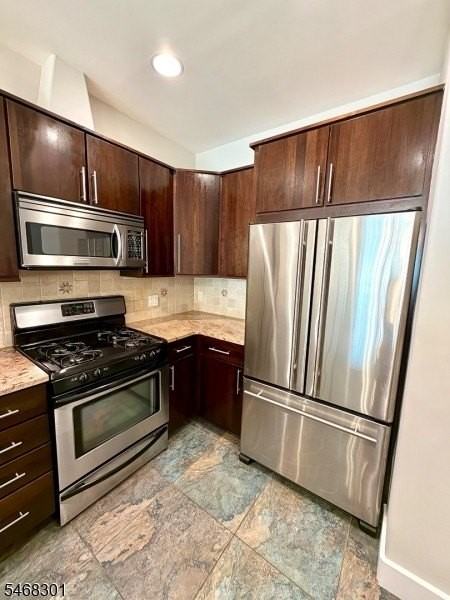 130 South St Apt 2d - Photo 3 of 39