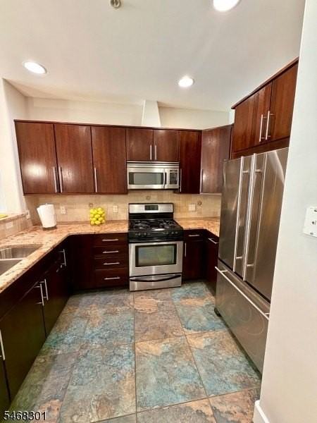 130 South St Apt 2d - Photo 5 of 39