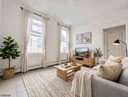 featured image of 60 4th St #2