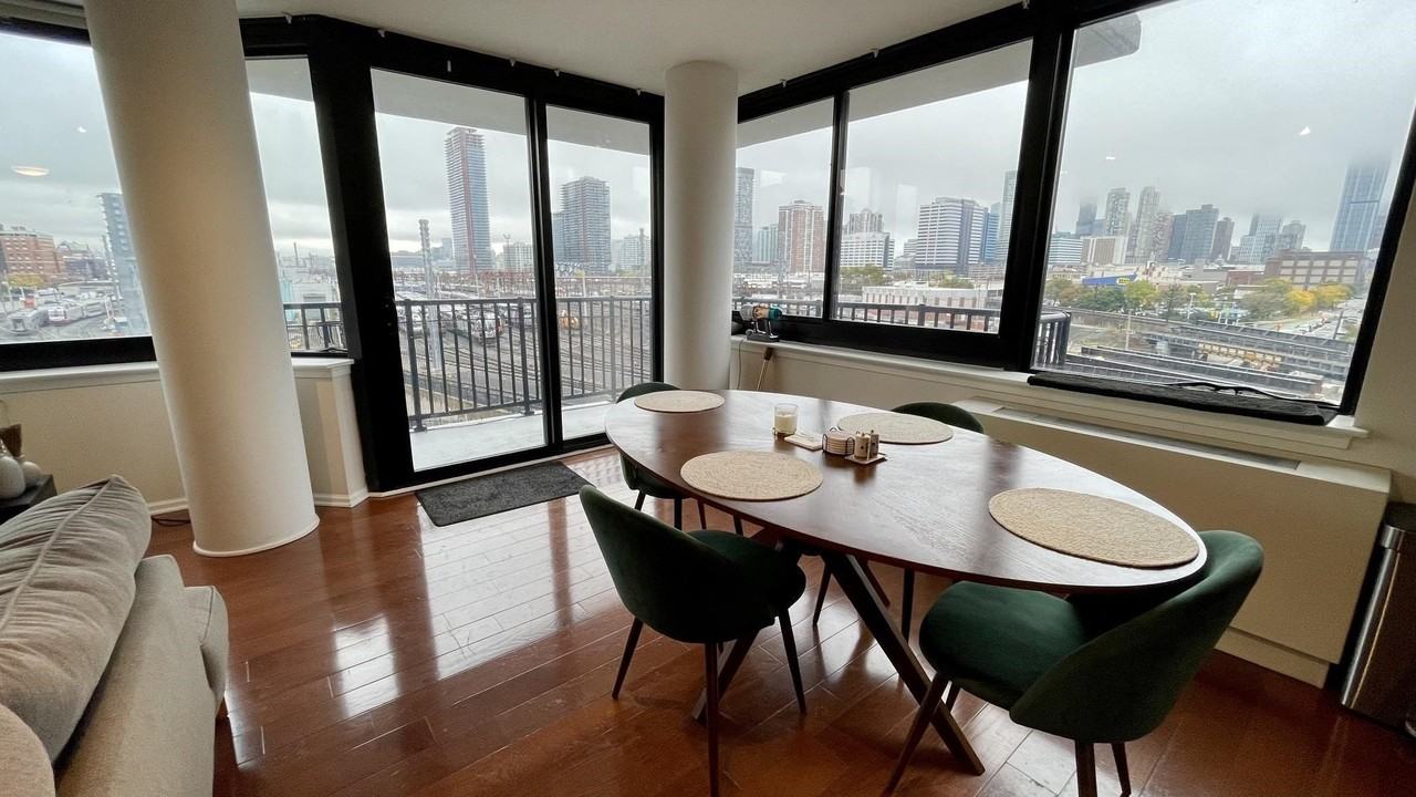 700 Grove St #6Q - Photo 5 of 22