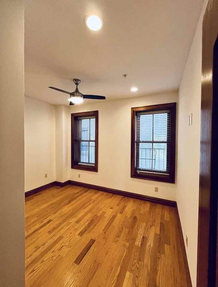 20 Erie St #2 - Photo 6 of 25