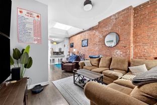 259 12th St #5B - Photo 1 of 1