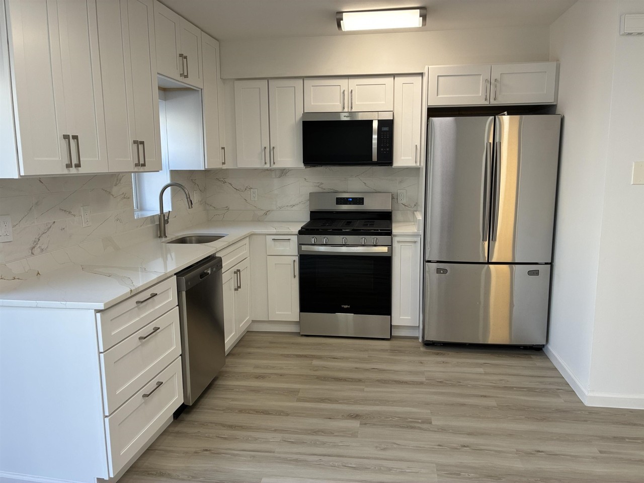 714 23rd St #1 - Photo 3 of 23