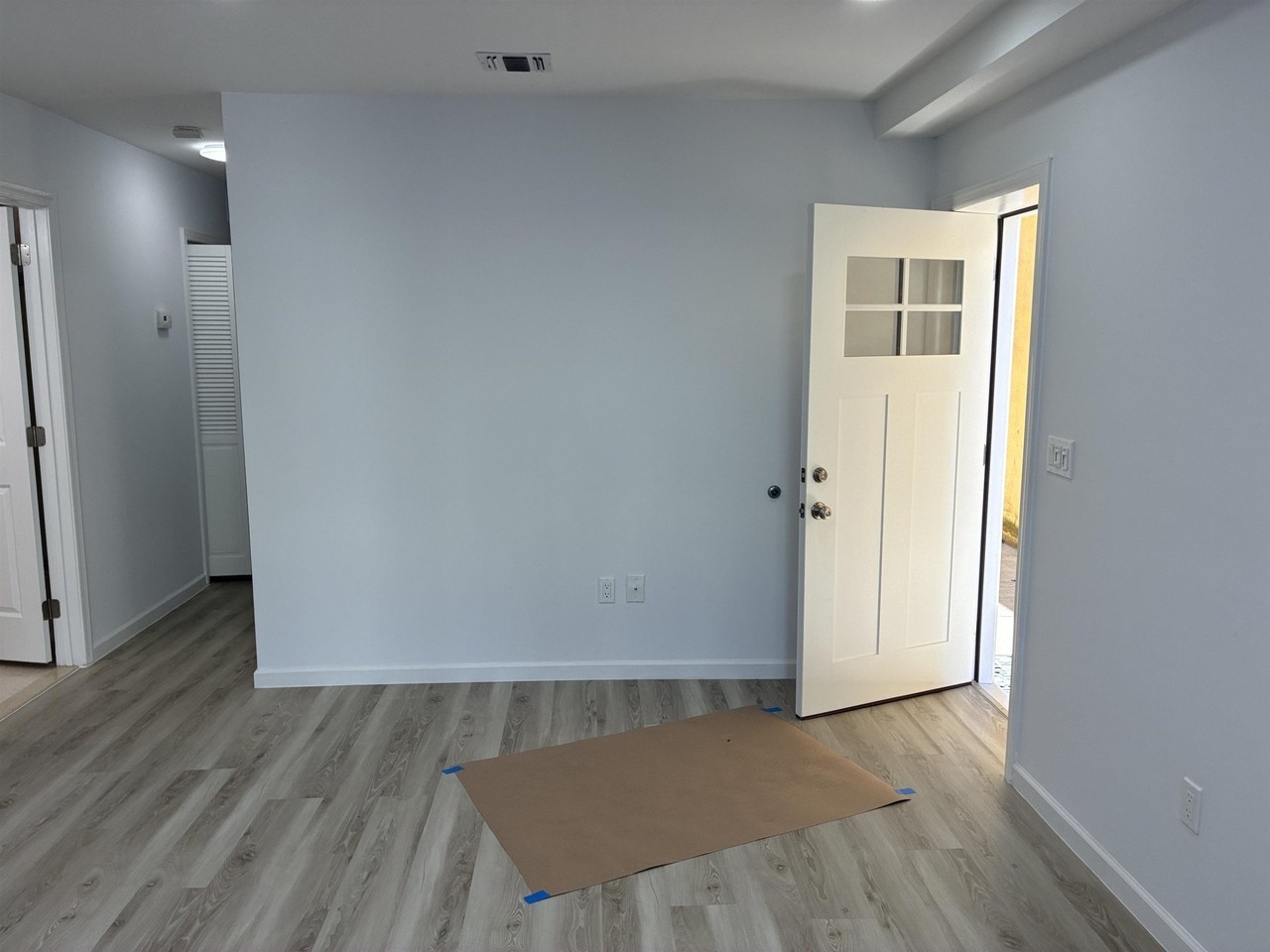 714 23rd St #1 - Photo 4 of 23