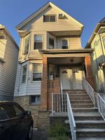 featured image of 79 W 52nd St #2