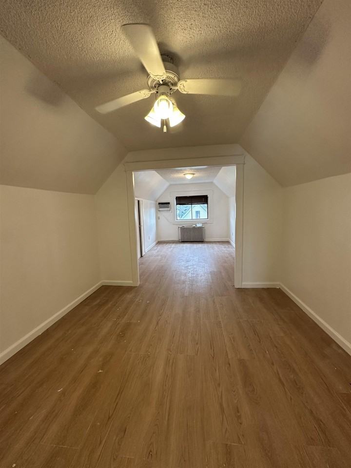 79 W 52nd St #2 - Photo 3 of 20