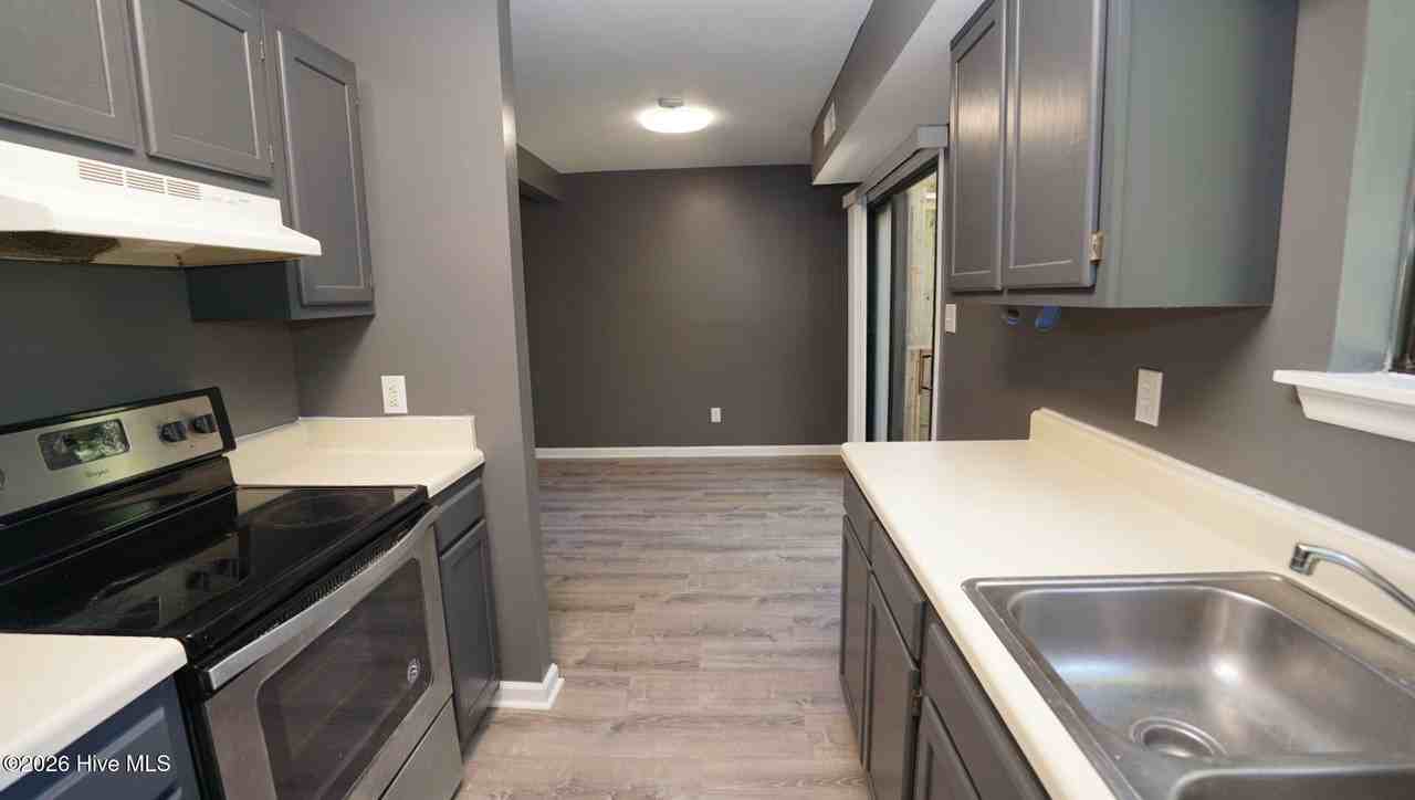 111 Brenda Dr - Photo 2 of 24
