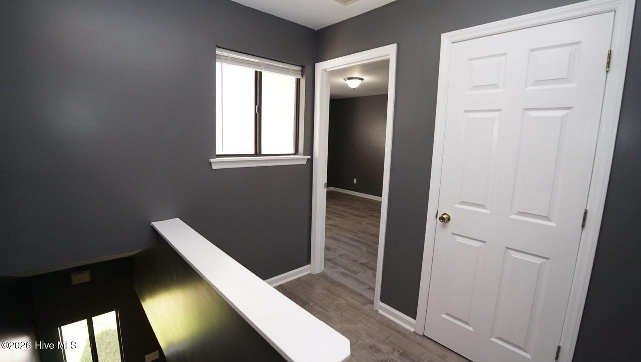 111 Brenda Dr - Photo 4 of 24
