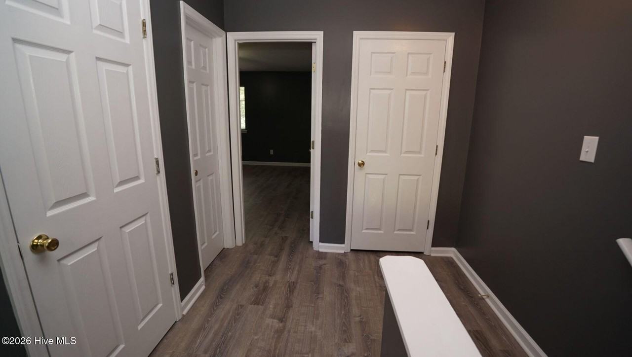 111 Brenda Dr - Photo 5 of 24