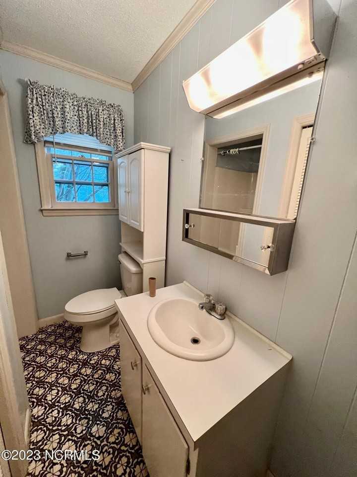 3591 E Wilson St - Photo 6 of 11