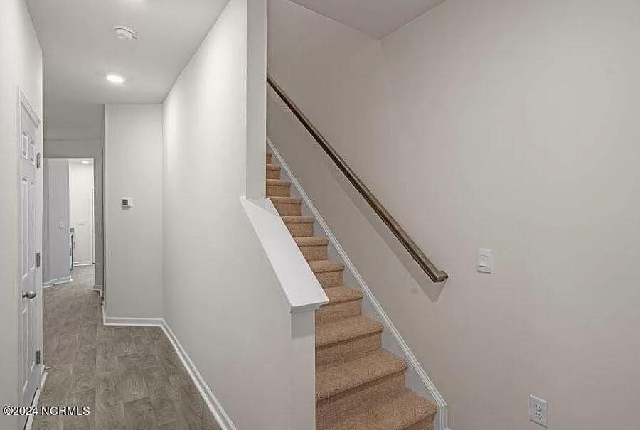 431 David Hill Dr - Photo 2 of 12
