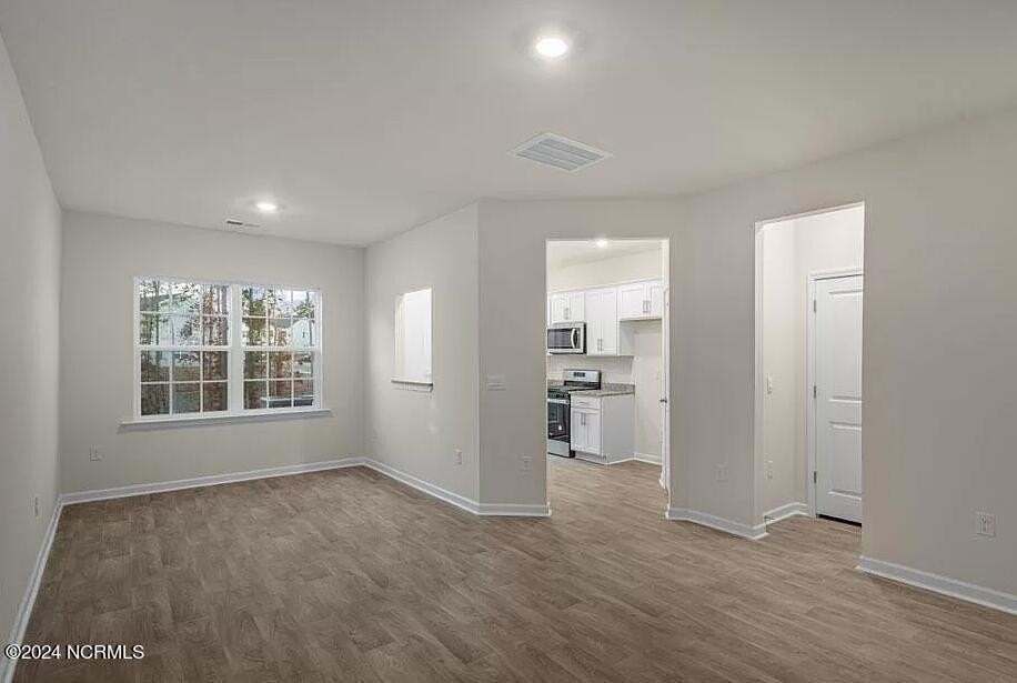 431 David Hill Dr - Photo 3 of 12