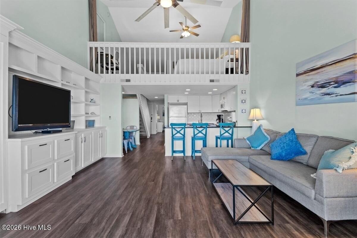 918 N New River Dr #534 - Photo 6 of 36