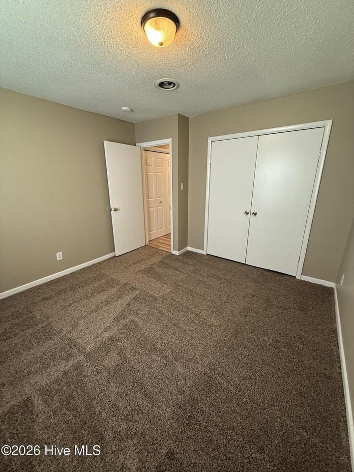 111 Phillips Cir #A - Photo 5 of 12