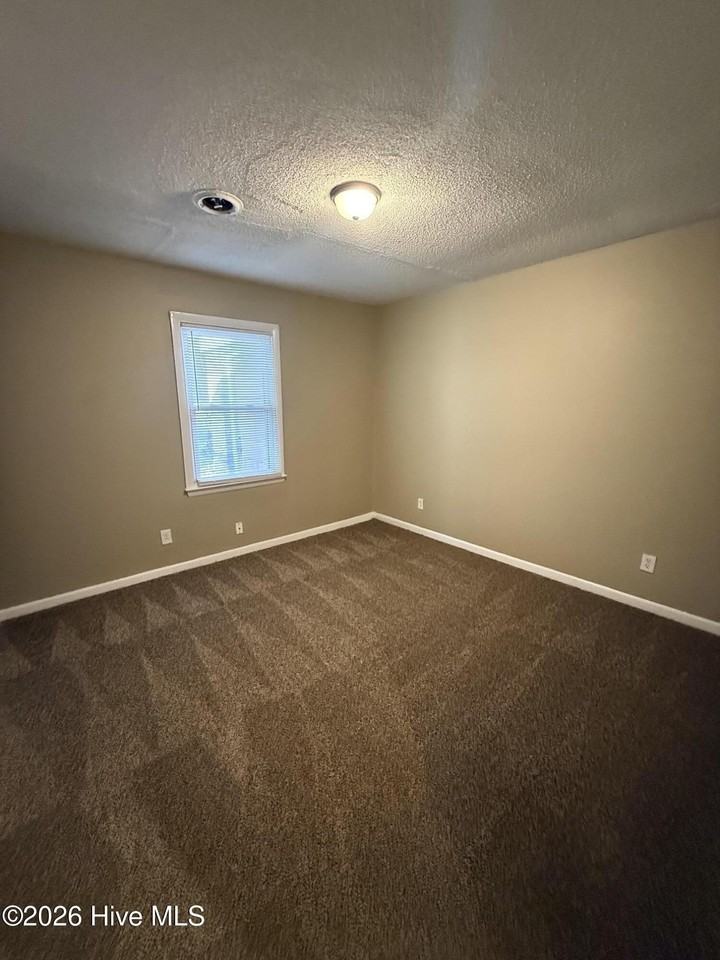111 Phillips Cir #A - Photo 6 of 12