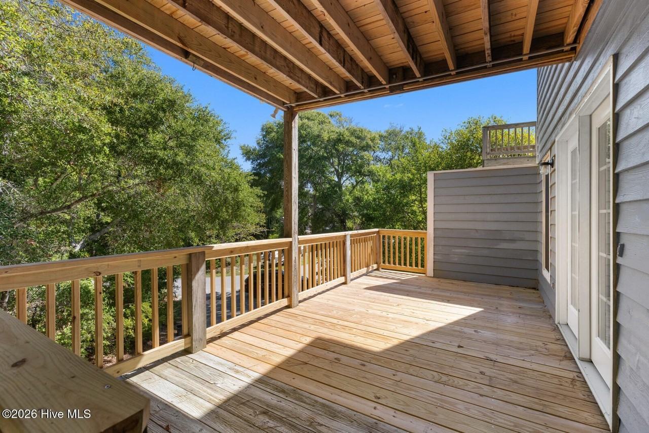 123 Jackson Ave #B - Photo 5 of 30