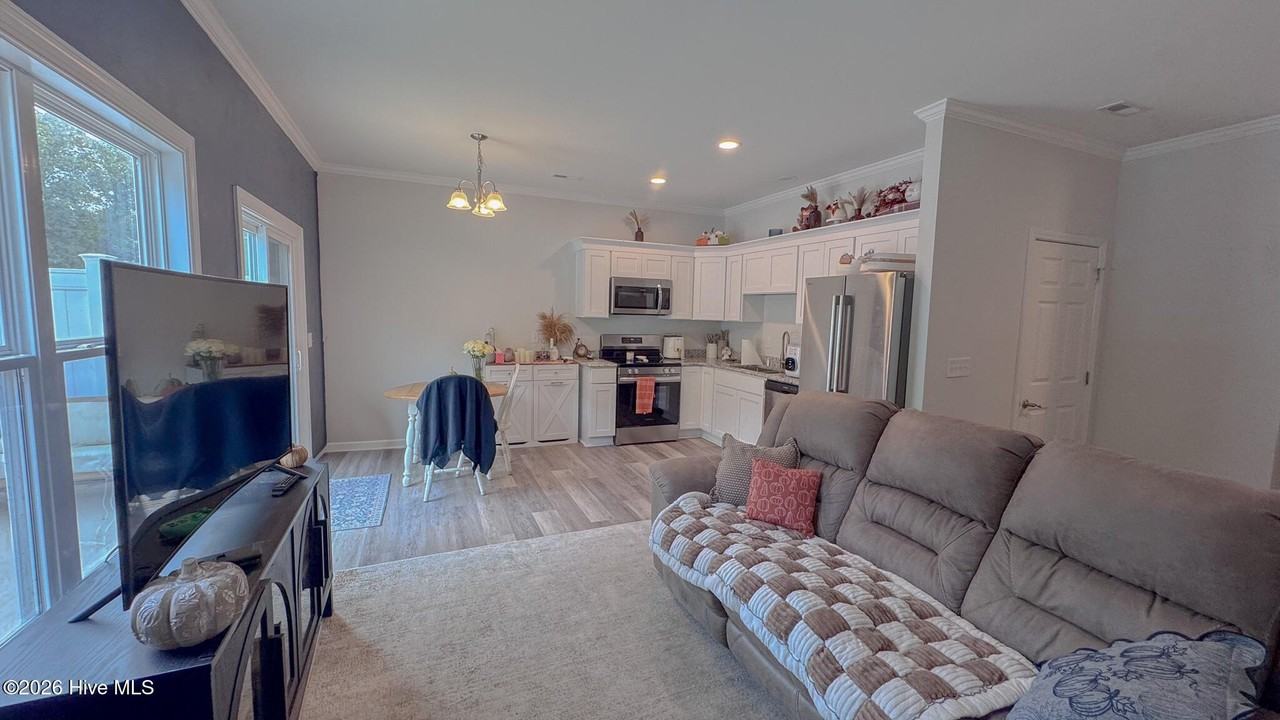 249 Winstead Loop Rd - Photo 7 of 16