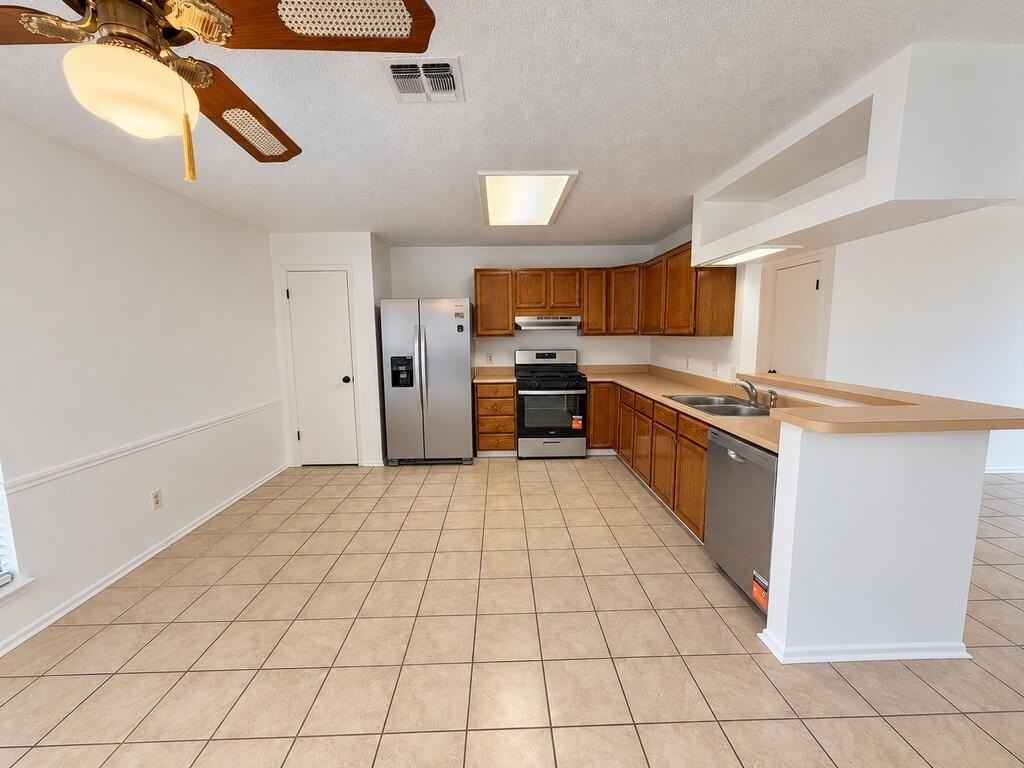801B Laura Belle Dr - Photo 6 of 32