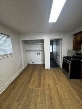 2907 Auburn St - Photo 4 of 9