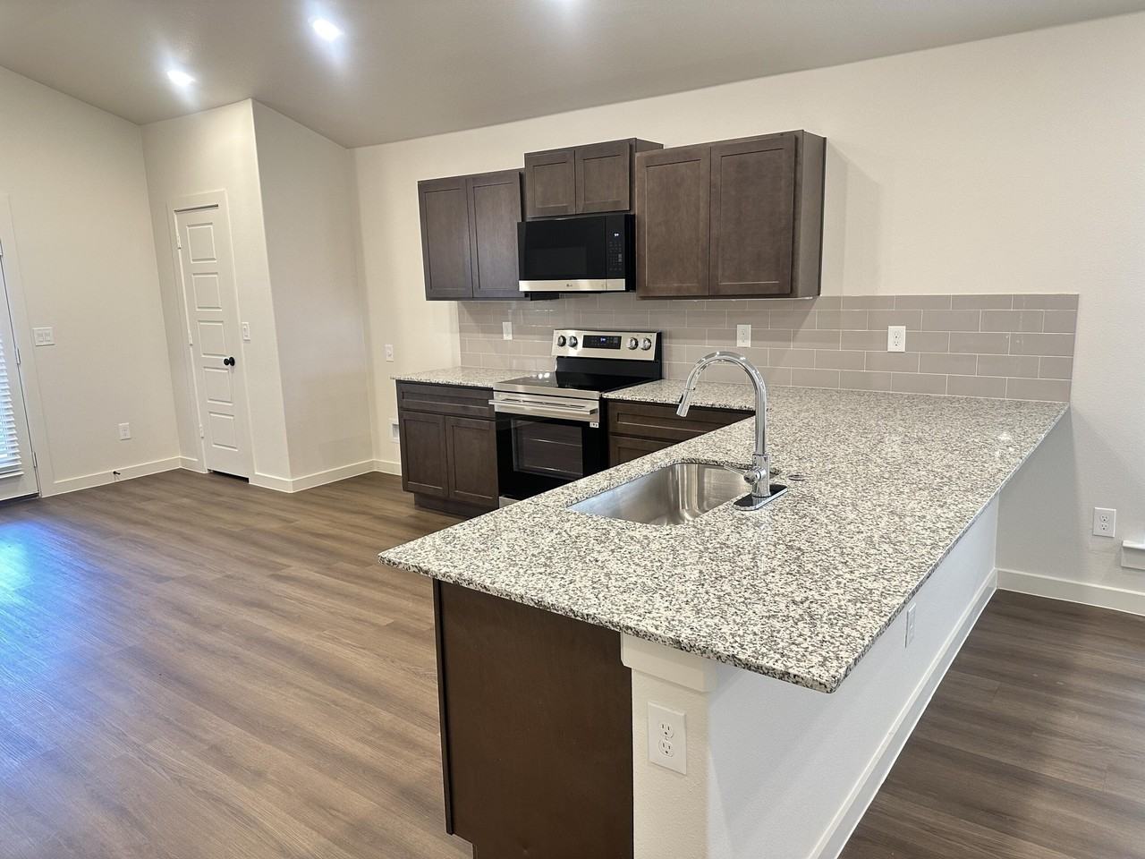 Fulton Ave - Photo 6 of 18
