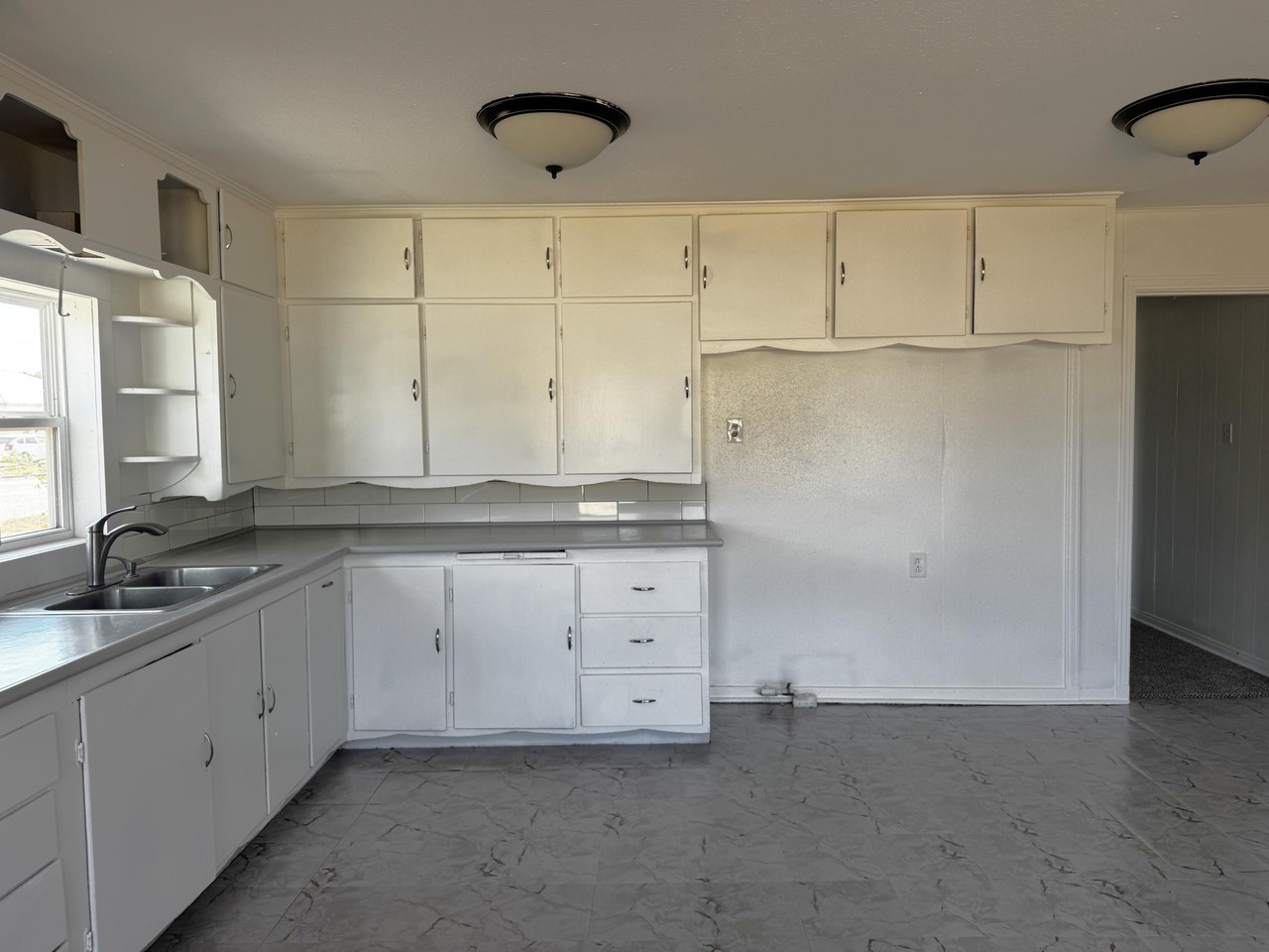 850 S 12th St - Photo 6 of 17