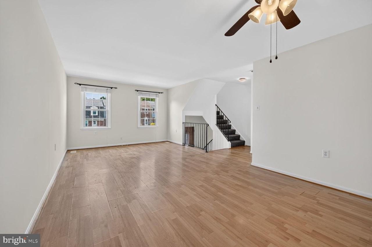 3046 Seminole Rd - Photo 2 of 15