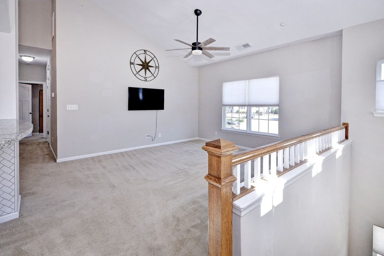 304 Promenade Ln - Photo 5 of 36