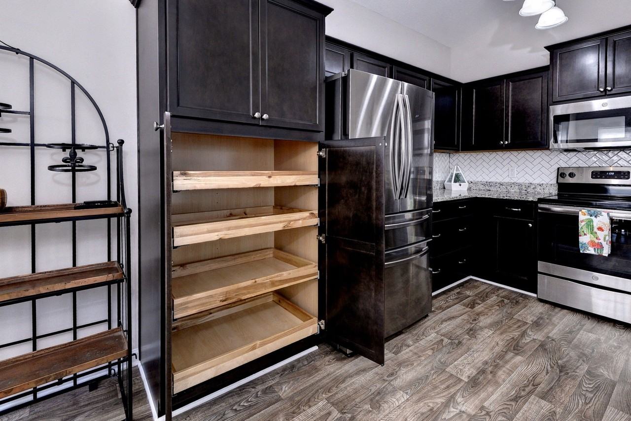 304 Promenade Ln - Photo 6 of 36
