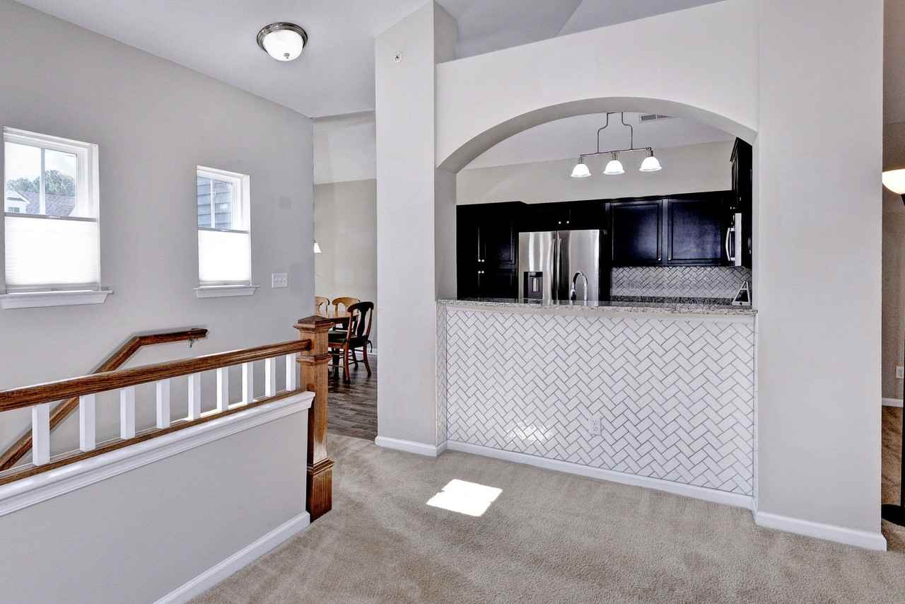 304 Promenade Ln - Photo 7 of 36