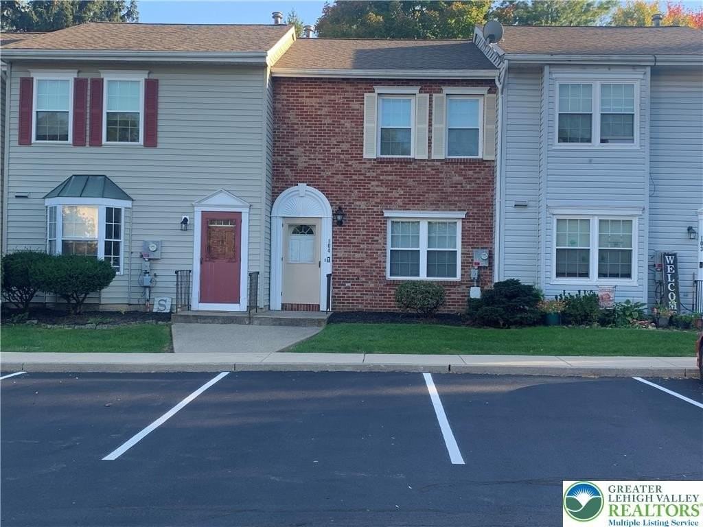 104 Empire Ct