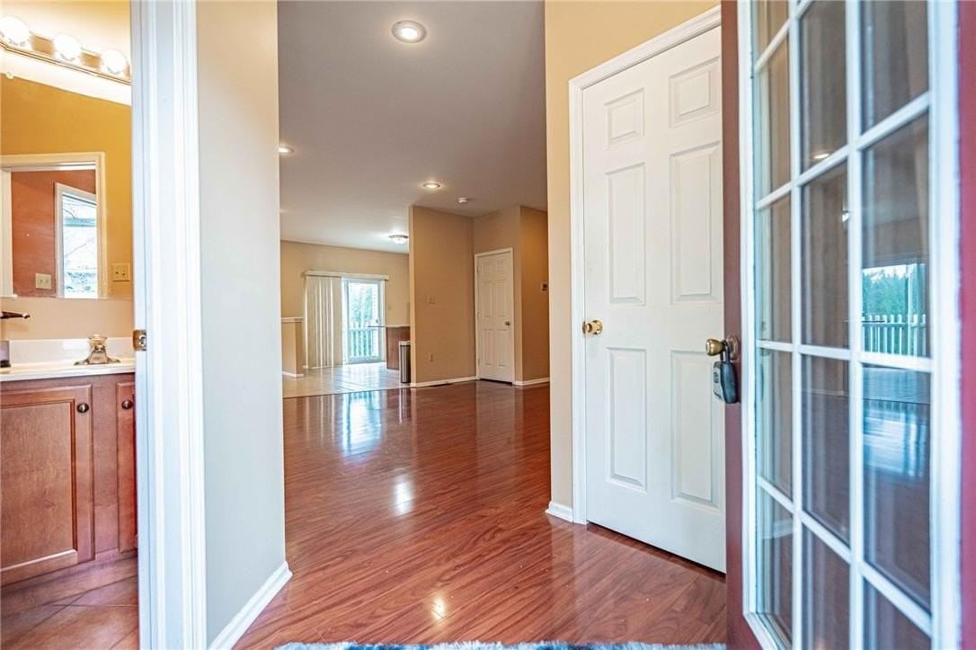 16 Witman Dr - Photo 7 of 43