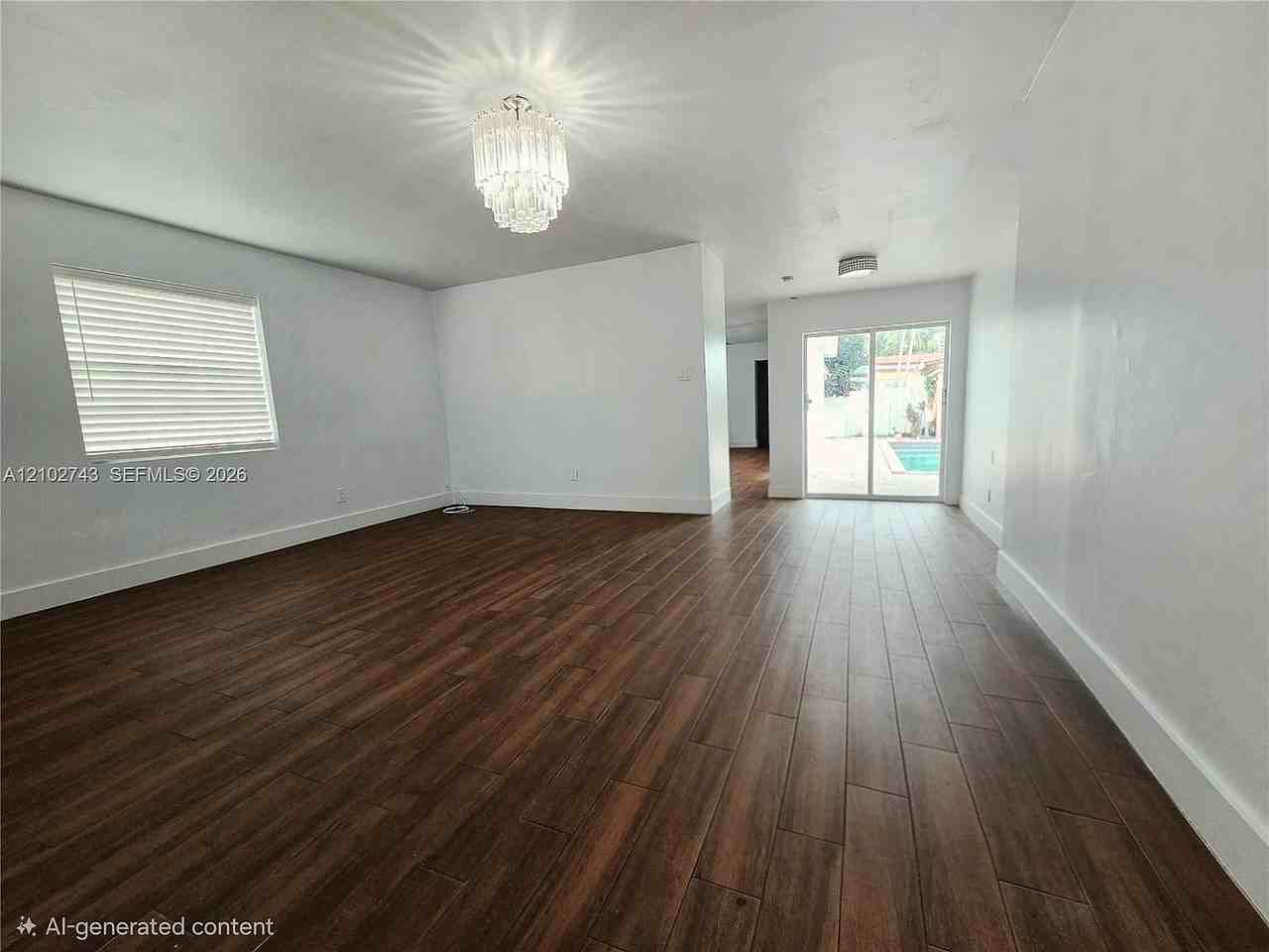 7762 Nw 41st St - Photo 4 of 8