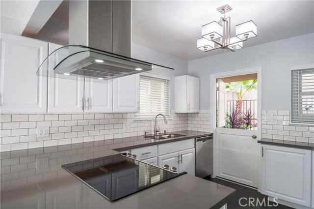 2916 Highland Ave - Photo 4 of 8