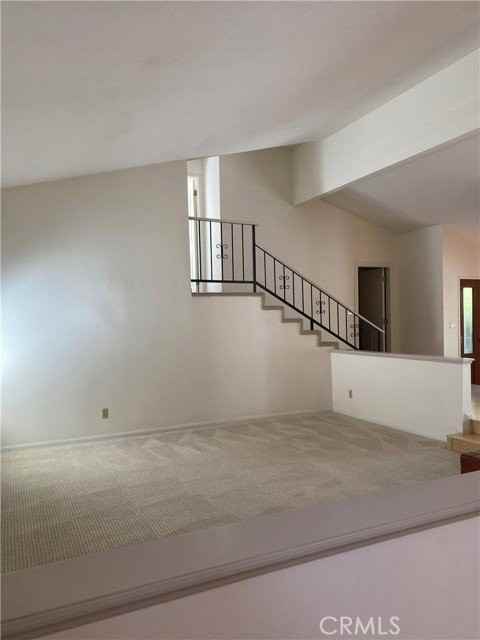 1204 Elm Ave - Photo 2 of 7