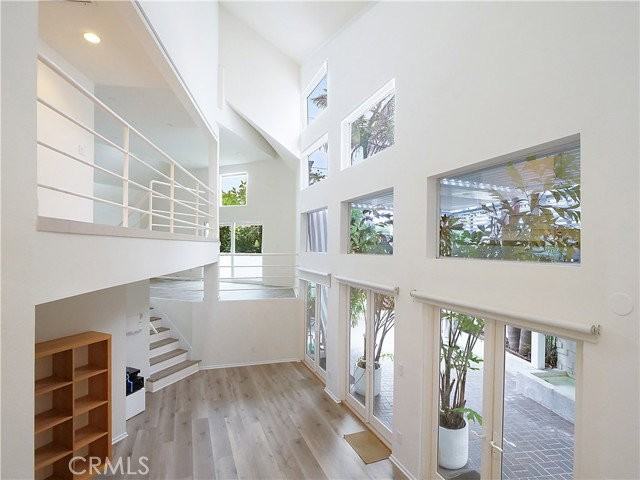 8235 Sunnysea Dr - Photo 2 of 8