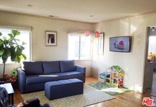 7935 Westlawn Ave - Photo 4 of 8