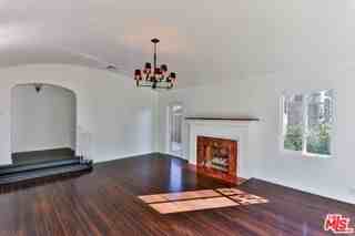 2036 Linnington Ave - Photo 3 of 8