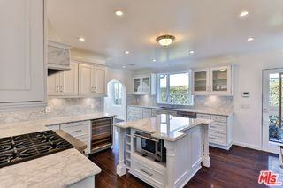 2036 Linnington Ave - Photo 7 of 8