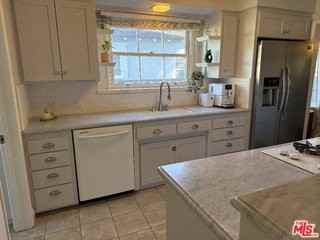 4225 Teesdale Ave - Photo 7 of 8