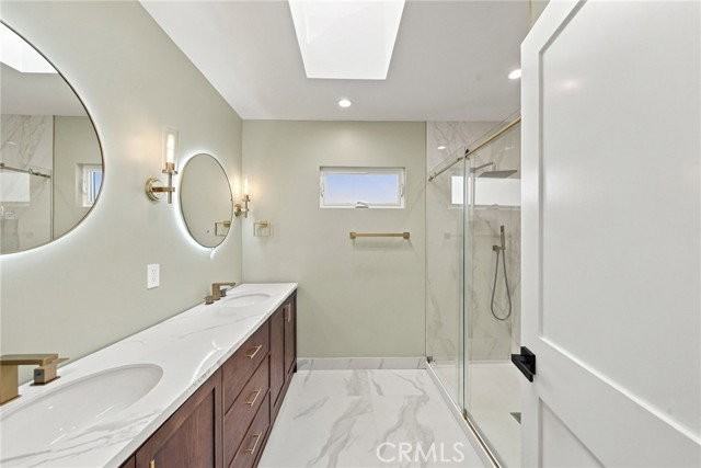 1063 E Orange Grove Ave - Photo 5 of 8