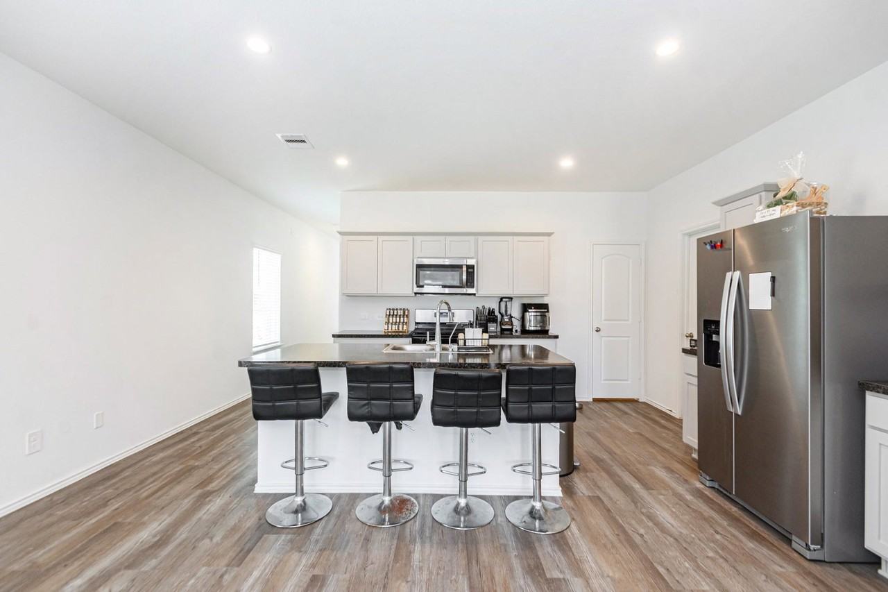 Wyndham Ridge Ln - Photo 6 of 8